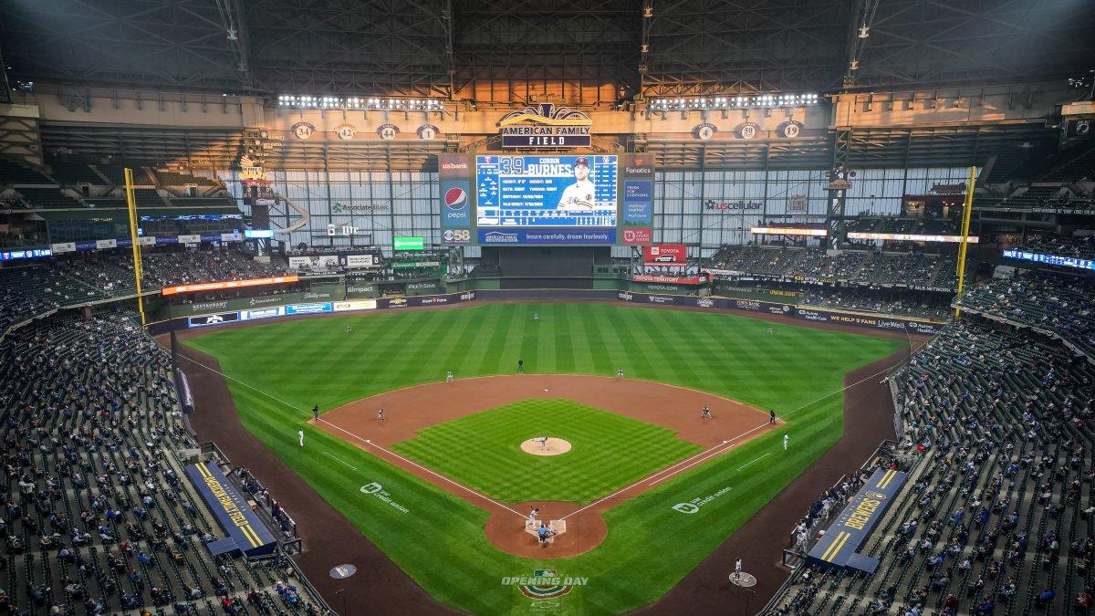 Pittsburgh Pirates at Milwaukee Brewers