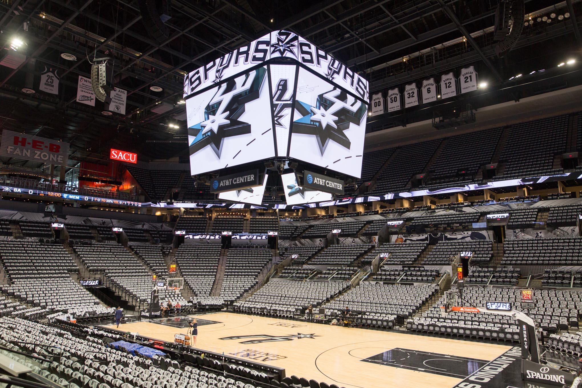 Dallas Mavericks at San Antonio Spurs